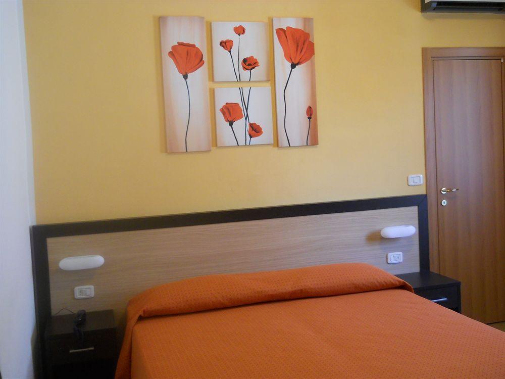 Gemini Camere E Suites Grosseto Exterior photo